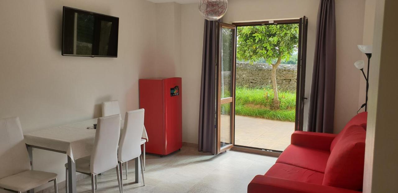 Apartamentos La Pradera De Isla Bagian luar foto
