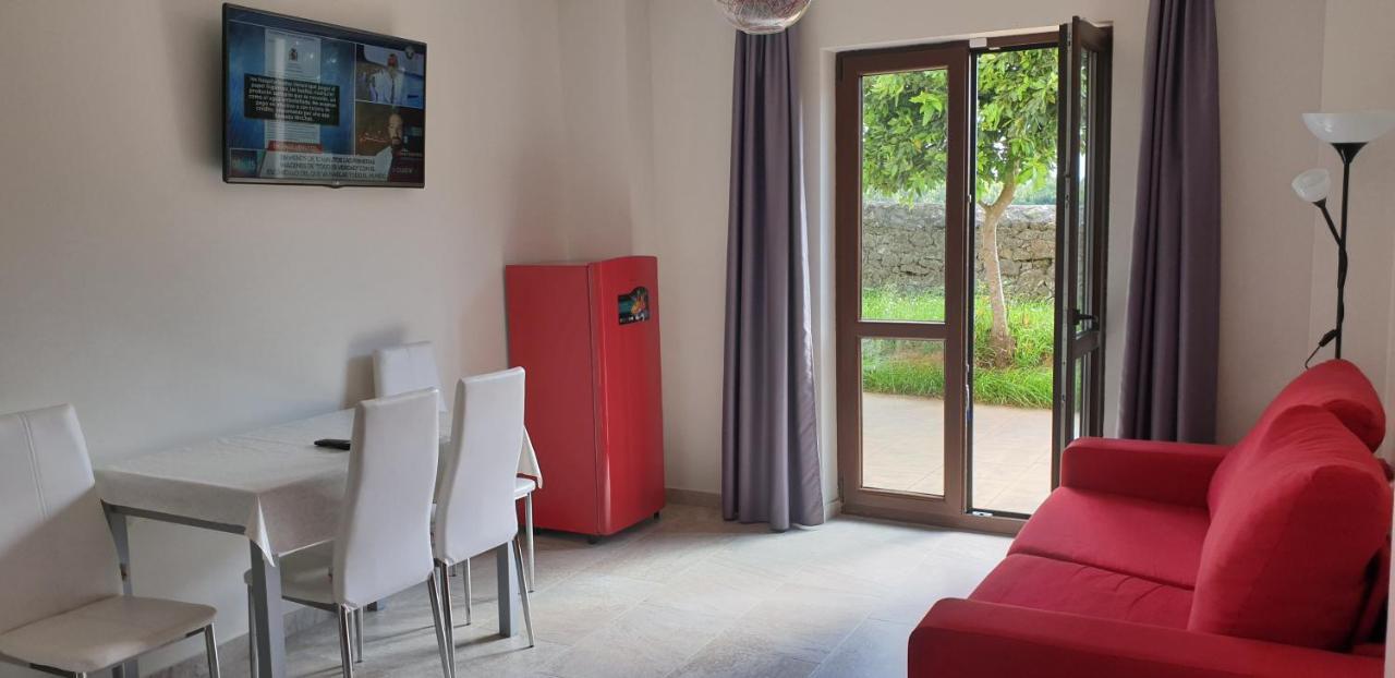 Apartamentos La Pradera De Isla Bagian luar foto