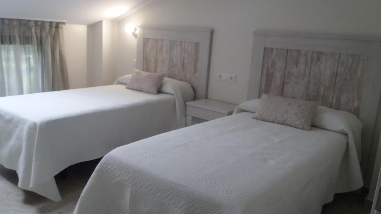 Apartamentos La Pradera De Isla Bagian luar foto