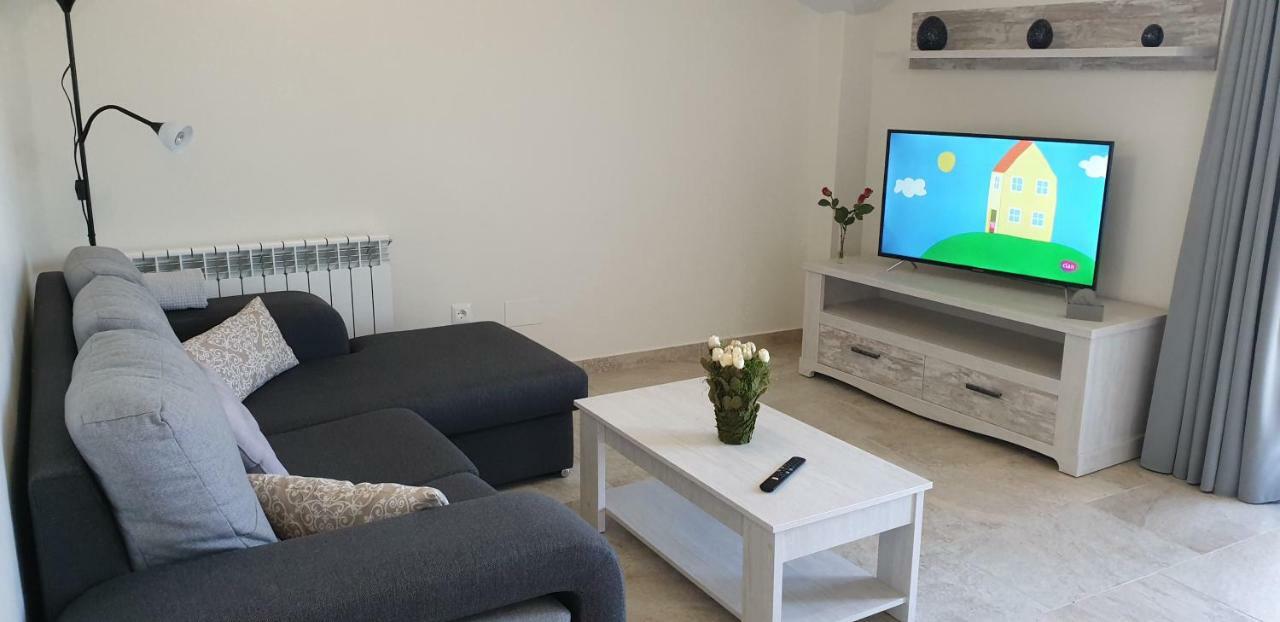 Apartamentos La Pradera De Isla Bagian luar foto