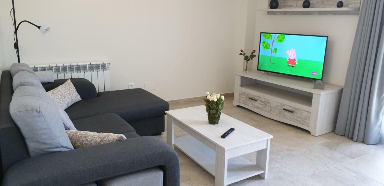 Apartamentos La Pradera De Isla Bagian luar foto