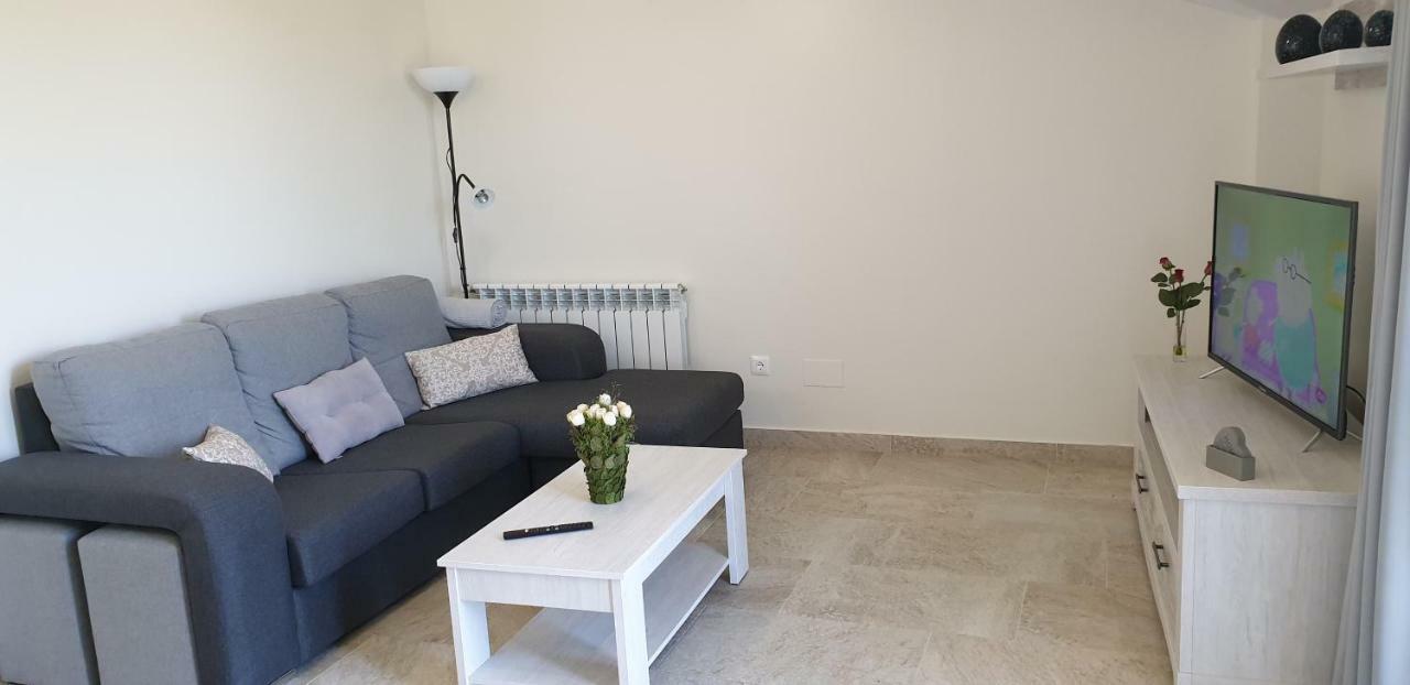 Apartamentos La Pradera De Isla Bagian luar foto