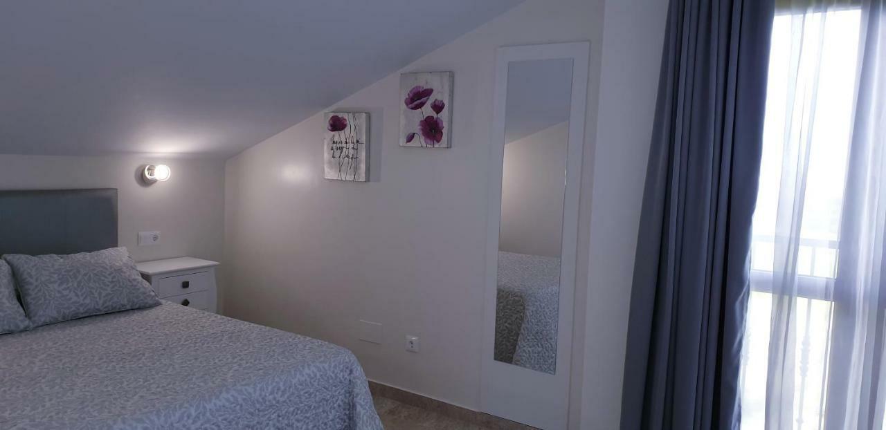 Apartamentos La Pradera De Isla Bagian luar foto