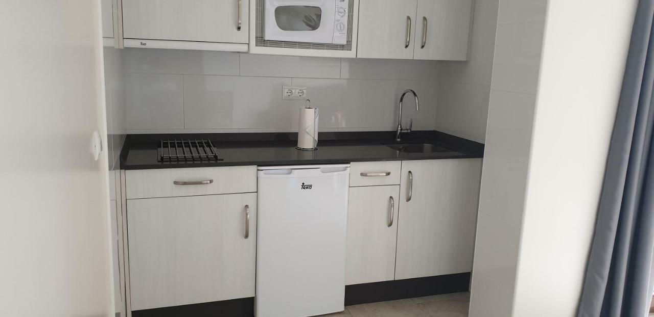 Apartamentos La Pradera De Isla Bagian luar foto