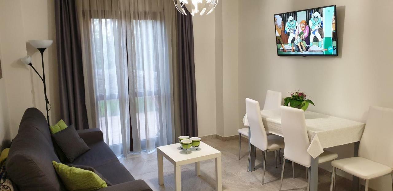 Apartamentos La Pradera De Isla Bagian luar foto