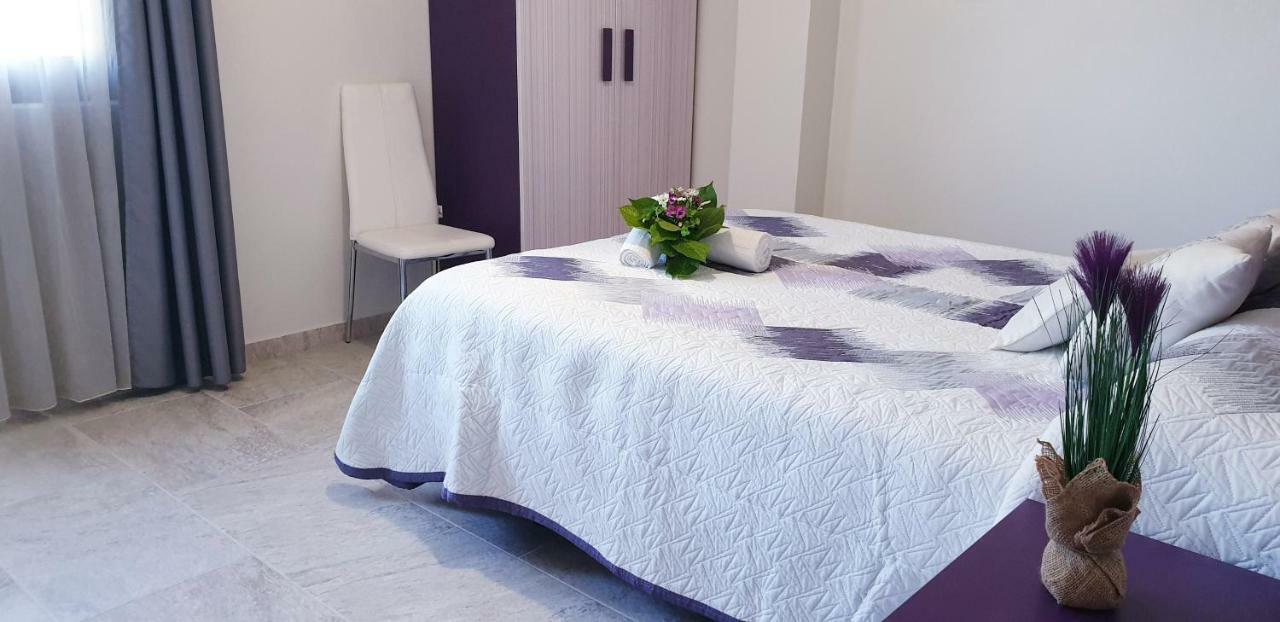 Apartamentos La Pradera De Isla Bagian luar foto