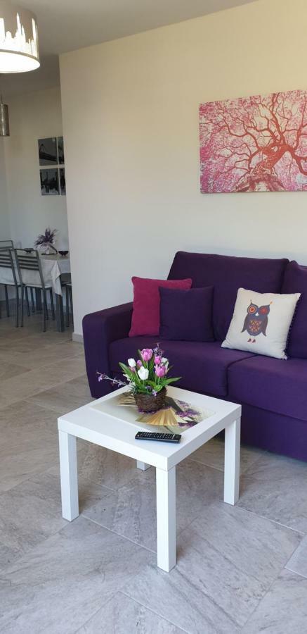 Apartamentos La Pradera De Isla Bagian luar foto